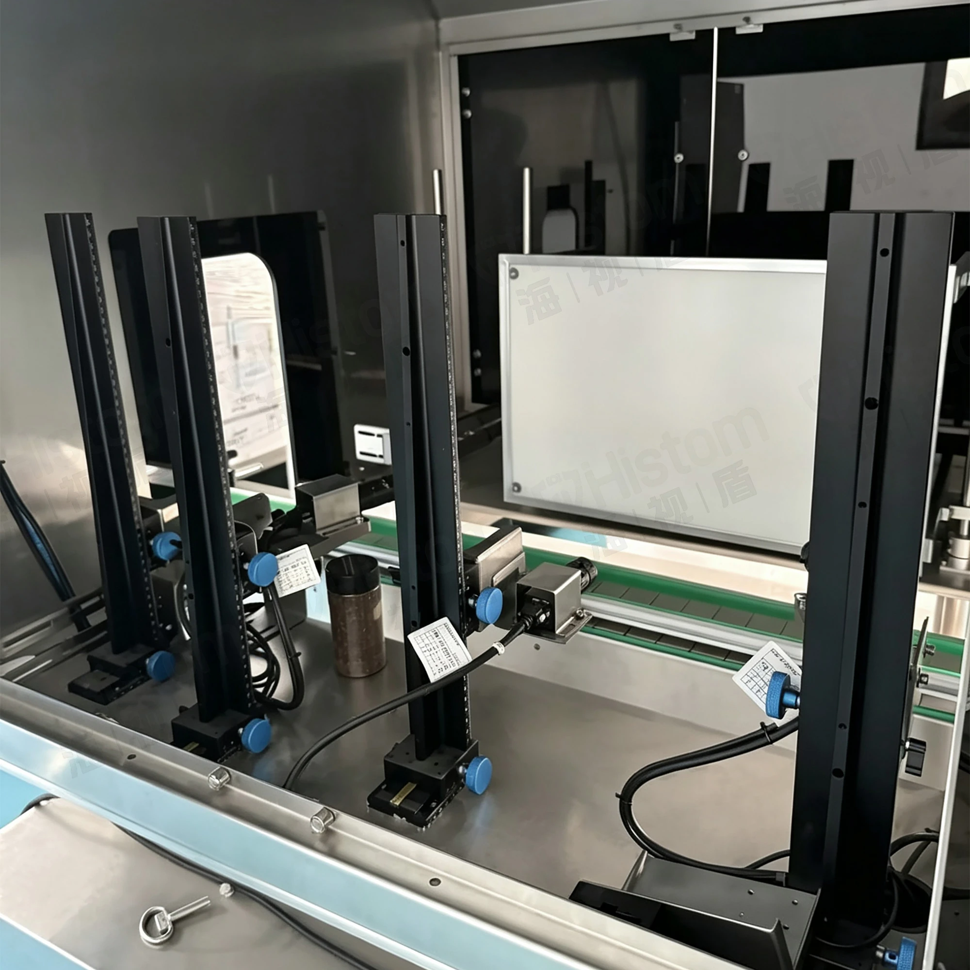 High Crooked Cap Liquid Level Detection