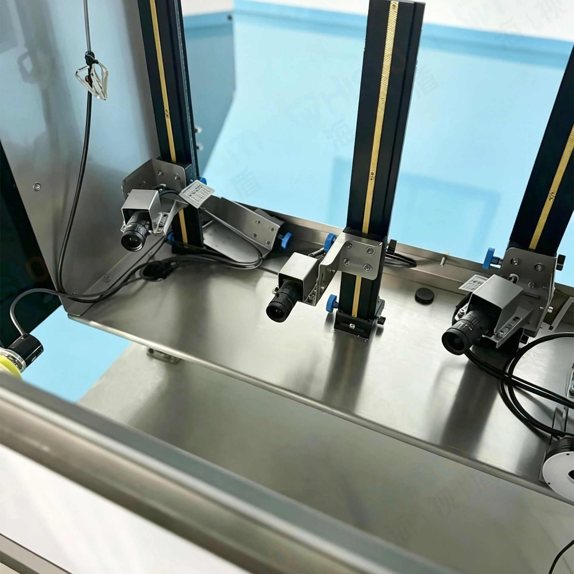 High Crooked Cap Liquid Level Detection